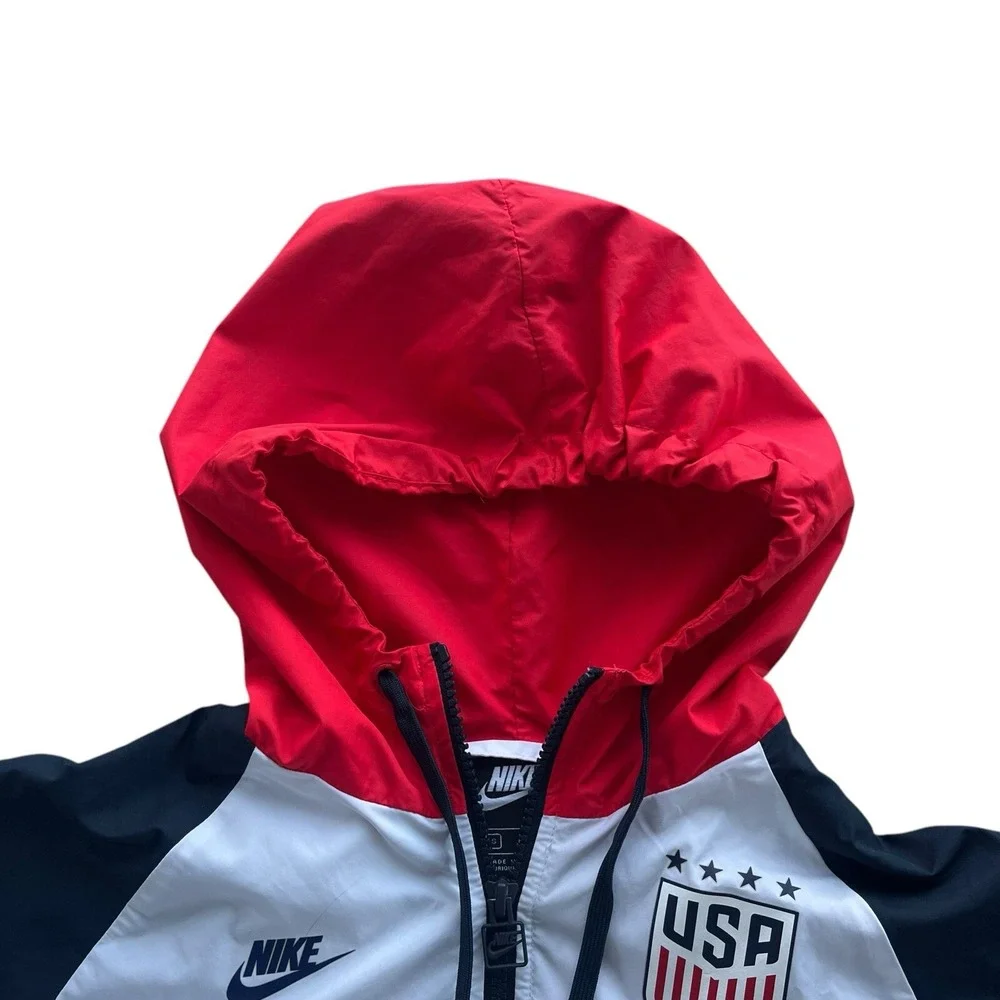 Nike Women S Red White Blue Team USA Soccer Windrunner FullZip Jacket CI8407-100